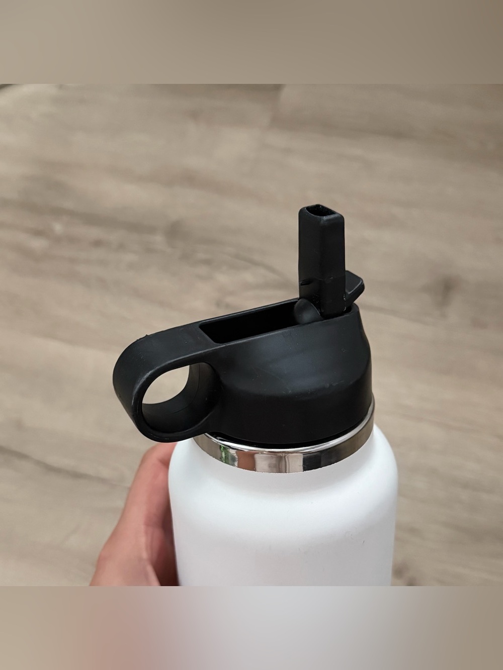Hydro flask White Waterbottle - Picture 7 of 12